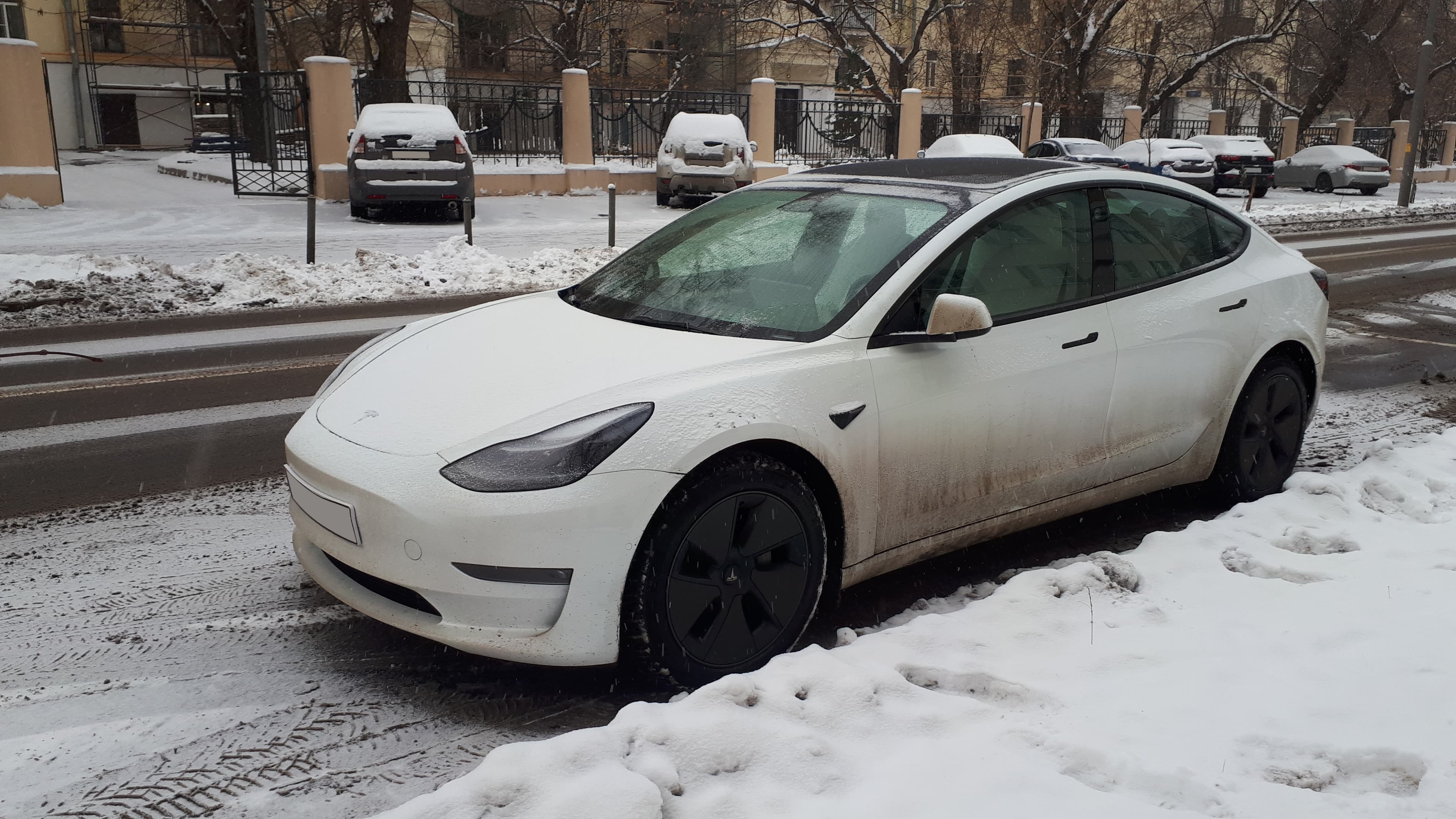 Tesla Model S facing forward in snow